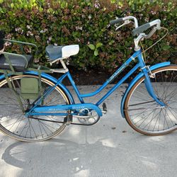 1970s VINTAGE 1971 SCHWINN BREEZE BIKE --BLUE