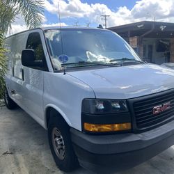 2019 GMC Savana 2500