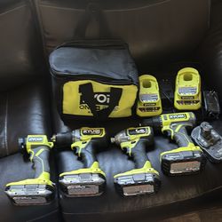Drill set with flashlight Ryobi one plus