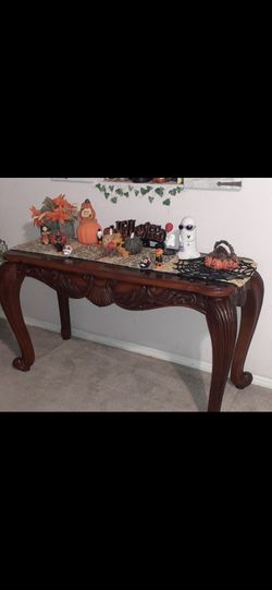 Beautiful 😍 etched 52Lx29hx20d wood sofa table