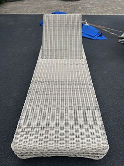 Brand new! Kingsley Bate Sag Harbor Adjustable Chaise Lounge with Wheels
