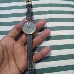 Selling This Woman's " Fossil Watch " Slightly Used , For $ 60 ....!