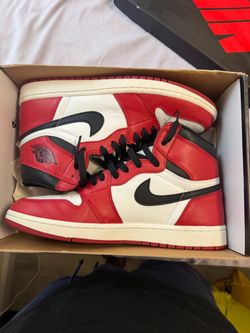 Air Jordan 1 Retro High OG Chicago size 12