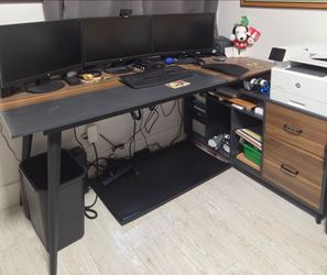 L-shape corner desk