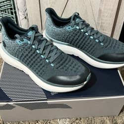 Comfortable Lightweight Tennis Shoes 