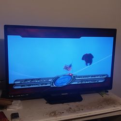 Philips TV Flat Screen 29 Inches Long And 17 Inches High 