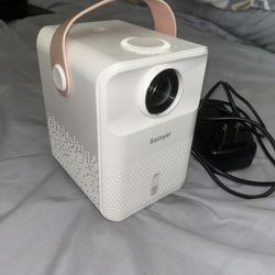 Sainyer X8 Mini Projector – Like New, Used Once