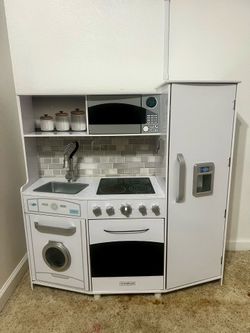 Kids kraft large kitchen