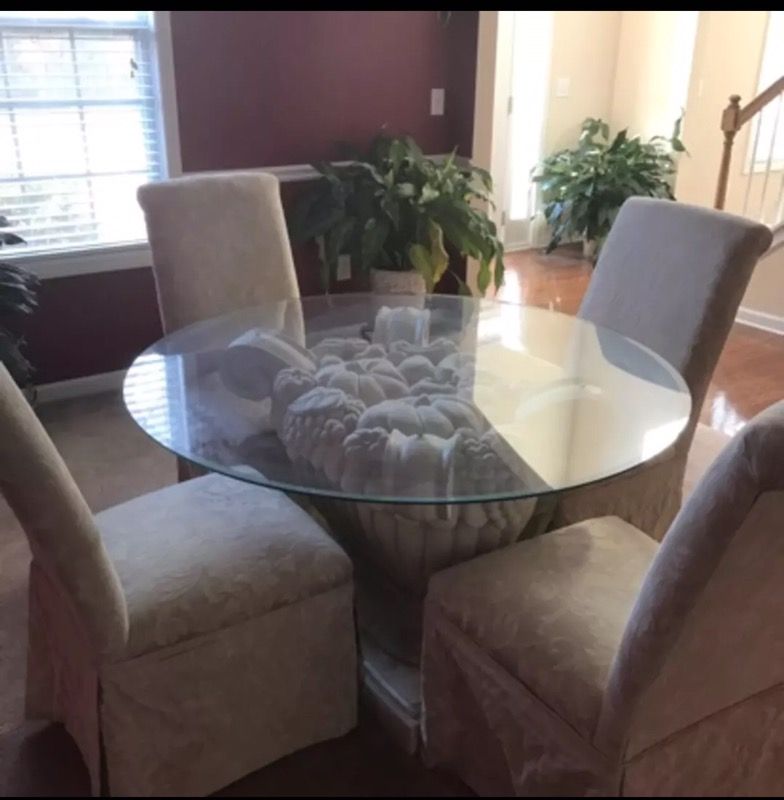 Breakfast table