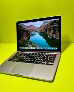 Apple MacBook Pro 13” Retina i5/8GB/256GB SSD $180
