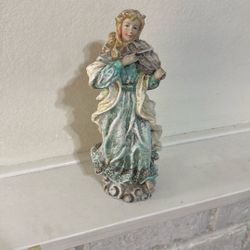 Cute Decoration For Mantle