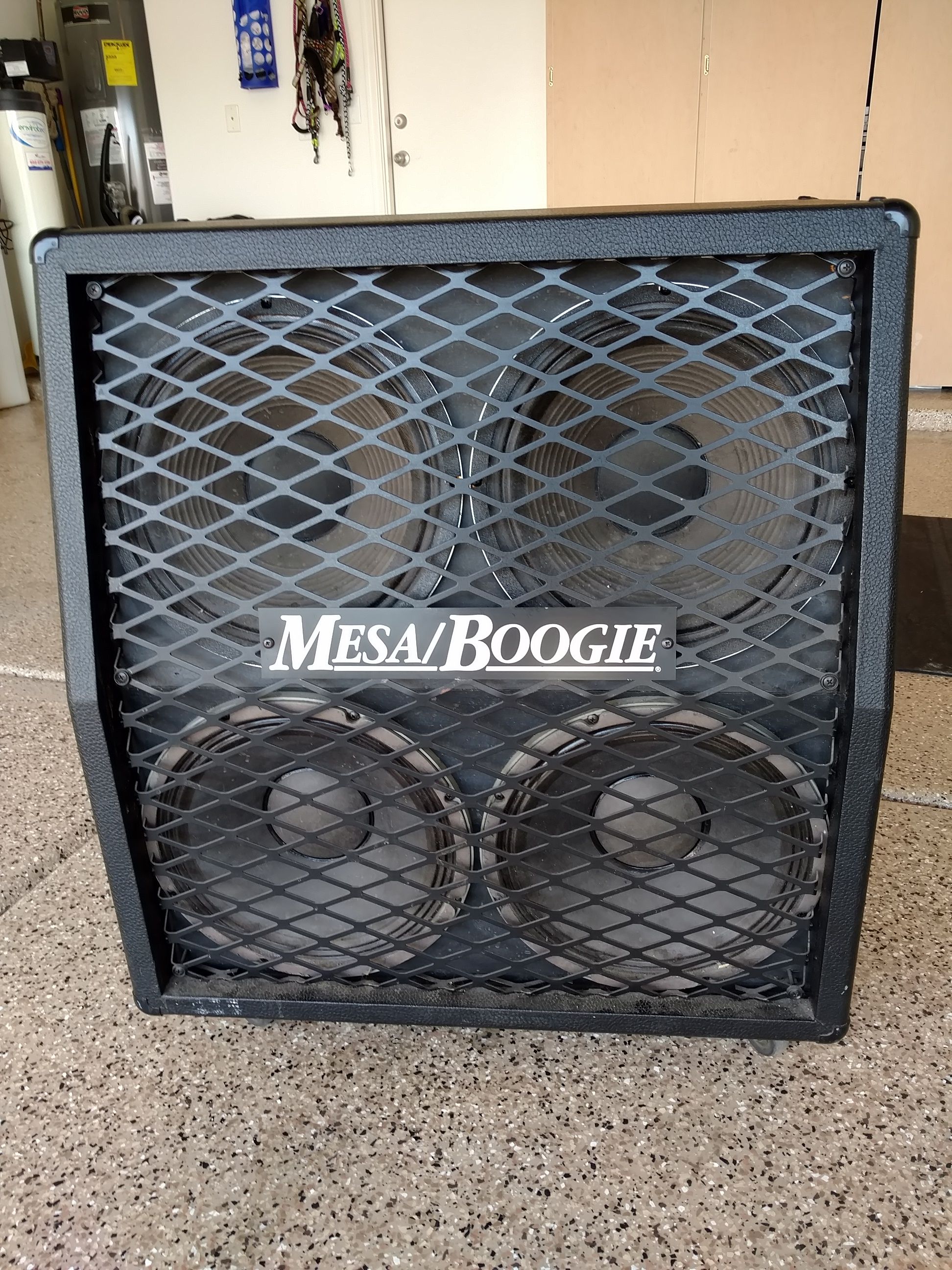Mesa-boogie half back 4x12