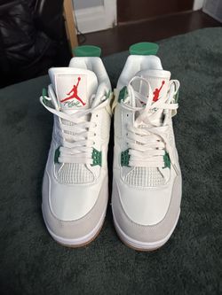 Nike SB x Air Jordan 4 Retro 'Pine Green'