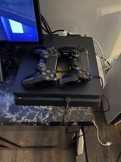 PlayStation 4 Slim