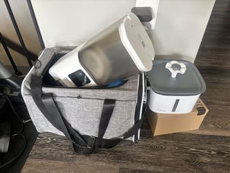 Automatic Cat Feeder And Water Fountain