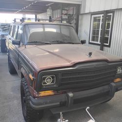1987 Jeep Grand Wagoneer