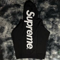 SUPREME BACK LOGO HOODIES
