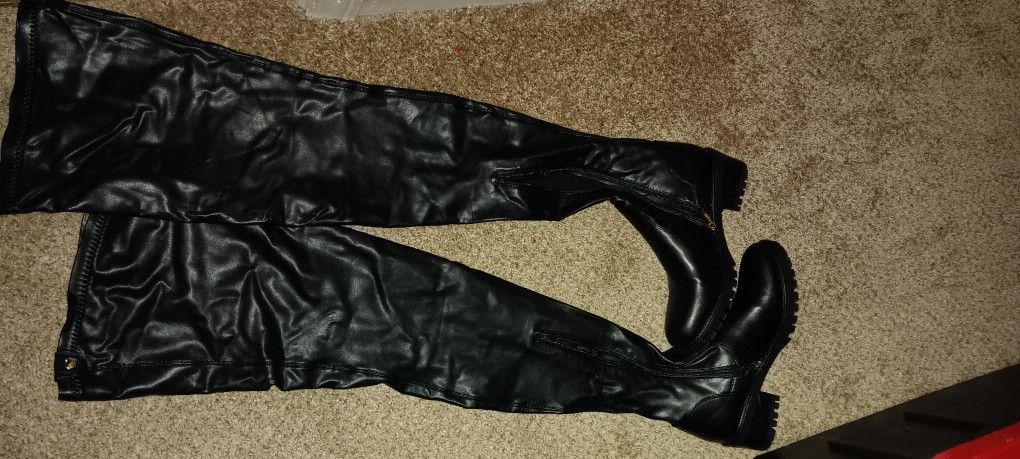 Azalea Wang Thigh Boots Size 7.5