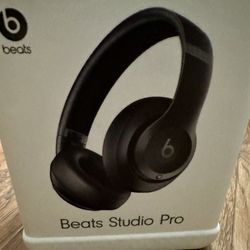 Beats Studio Pro 