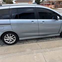 2013 Mazda 5