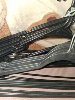 30 hangers for $6
