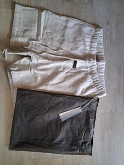 Light oat essential shorts
