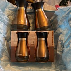 Brand New Oil/vinegar And Salt And Pepper Containers 