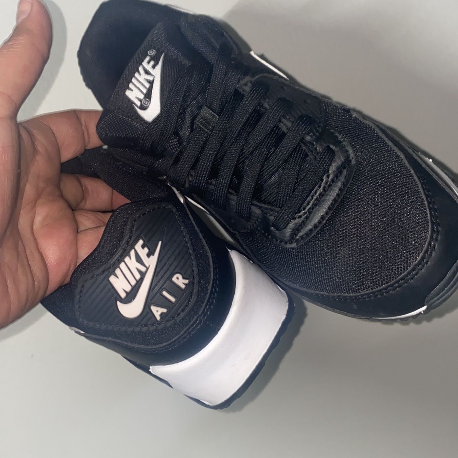Nike Authentic 