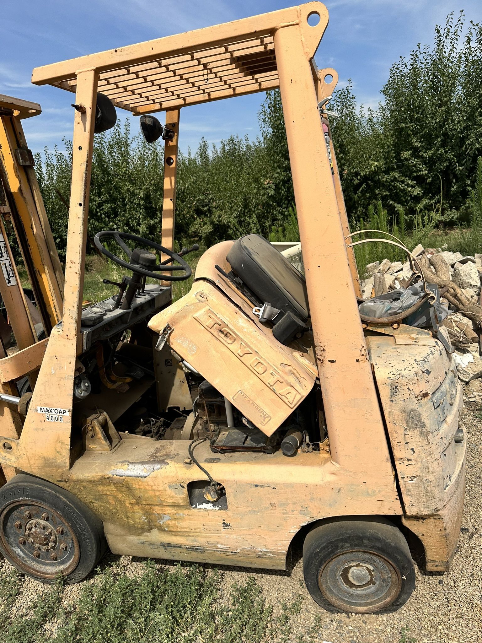 Toyota Forklift (Tank,battery Not Included)