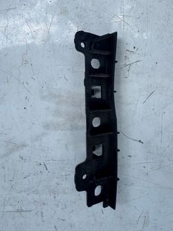 2017-2019 Ford escape bumper braket