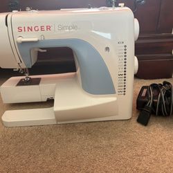 Singer Simple Sewing Machine