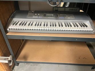 Casio Electronic Keyboard Piano