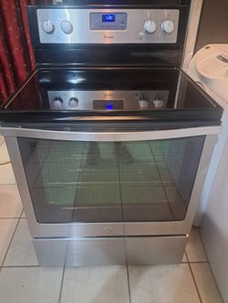 Whirlpool Stainless Steel Glass Top Electric Stove $240