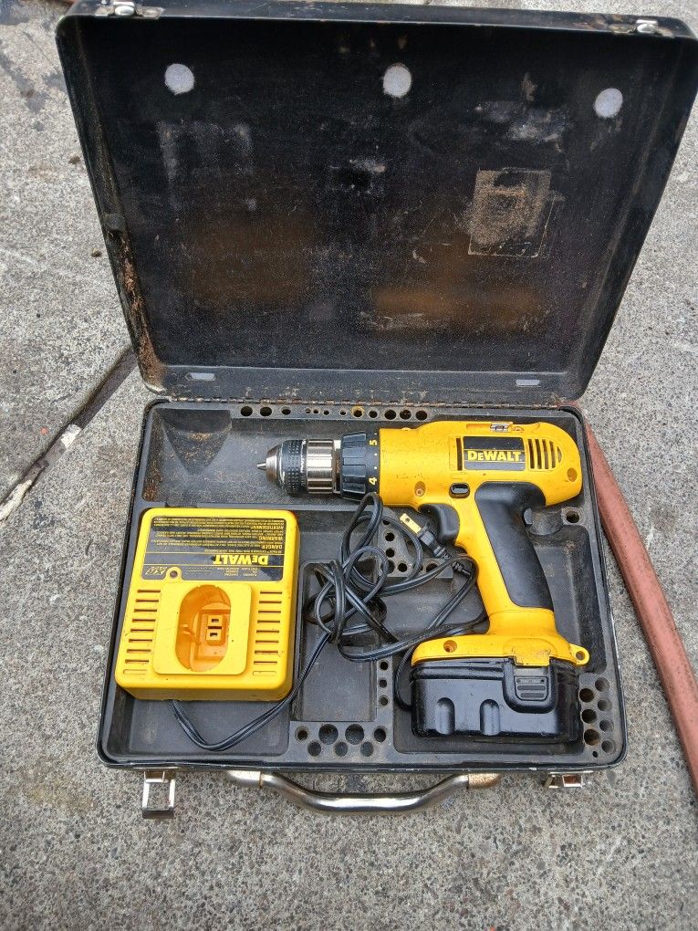 DEWALT DW953K-2 Drill/Driver