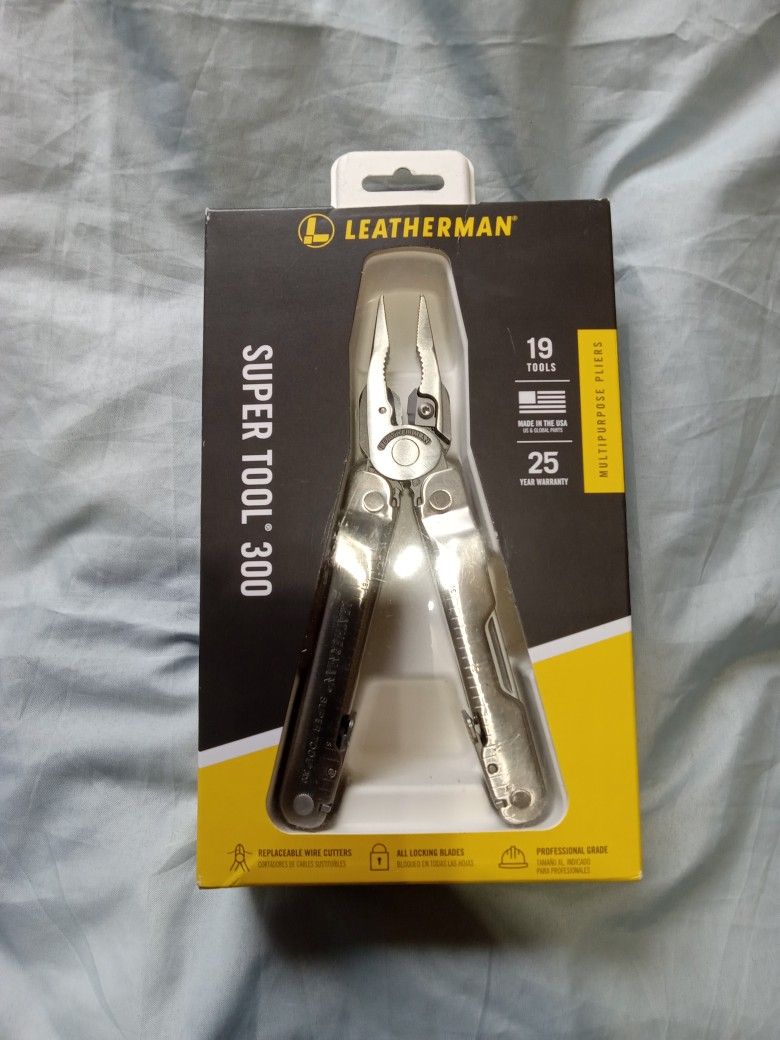 Leatherman super tool 300 multi tool New
