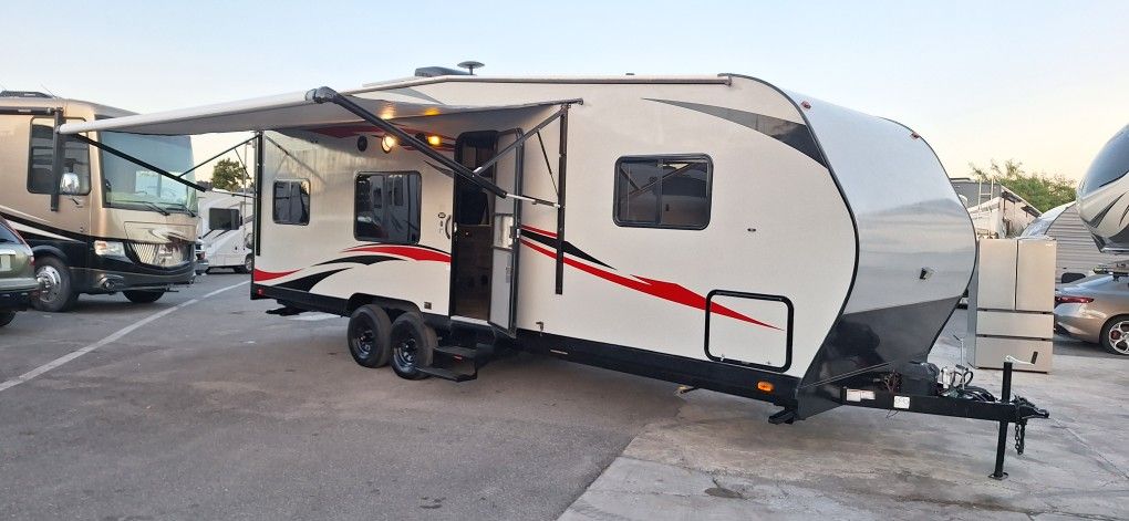 2020 Pacific Coach works 2418