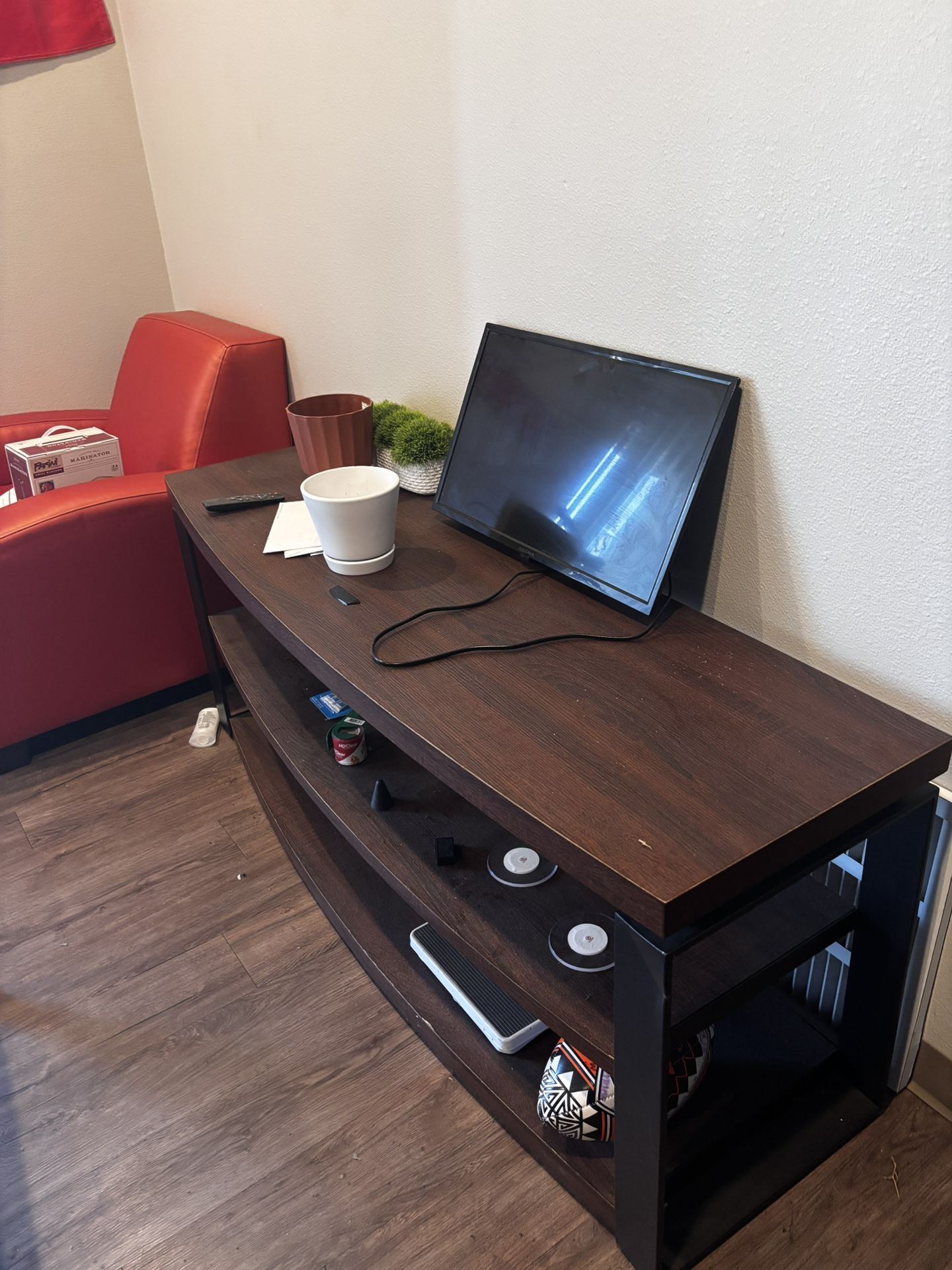 Brown Wooden TV Stand – Sturdy & Stylish