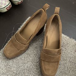 Cute Brown Heels