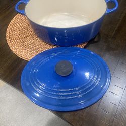 Le Creuset Oval Cast iron Pot