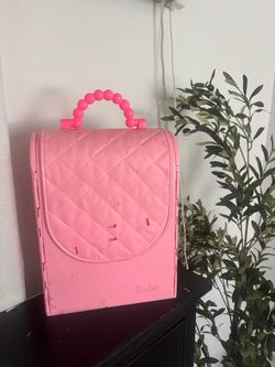Barbie Pink Carrying Case house antique