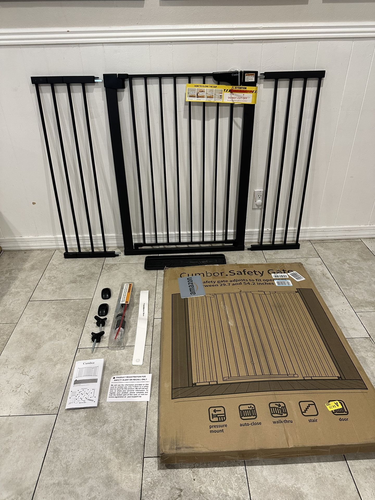 Extra Tall & Wide Pet Gate / Baby Gate - Fits Openings 29.7” - 54.2”