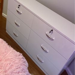 WHITE DRESSER 
