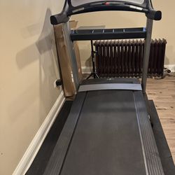 Nordic Track Commercial 1750 Treadmill