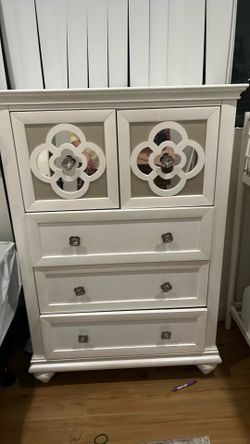 White upright wood dresser