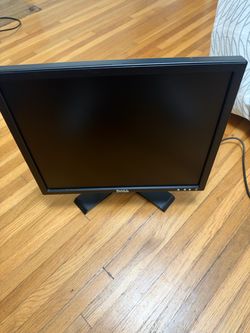 Dell E197FPB 19” LCD Monitor – Works Great