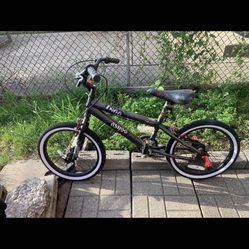 Kids Bike Ages 5-9  80 $