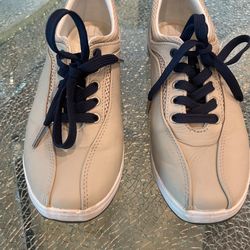 Keds Leather Athletic Shoes for Women - Size 7.5