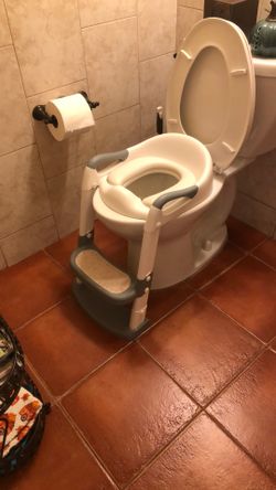 Potty Trining Stairs And Seat