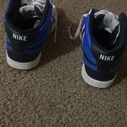 Nike Court Visions Size 8.5 Mens