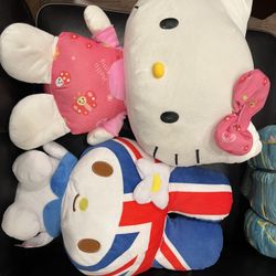 2 Hello kitty Plushie